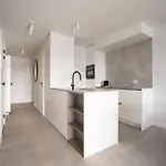 Apartment Flat At Marina With Terrace