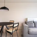 Apartment Flat At Marina With Terrace