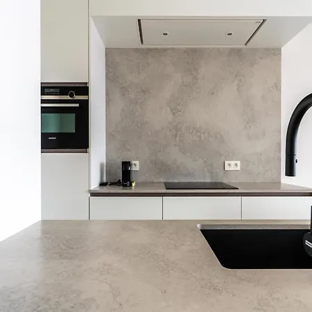 Flat At Marina With Terrace