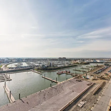 Flat At Marina With Terrace Appartamento *