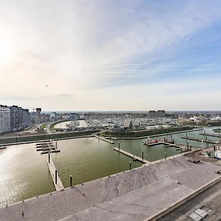 Flat At Marina With Terrace Appartement